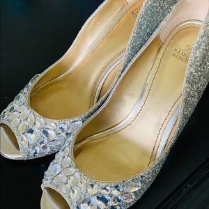 Badgley Mischka silver glitter shoes